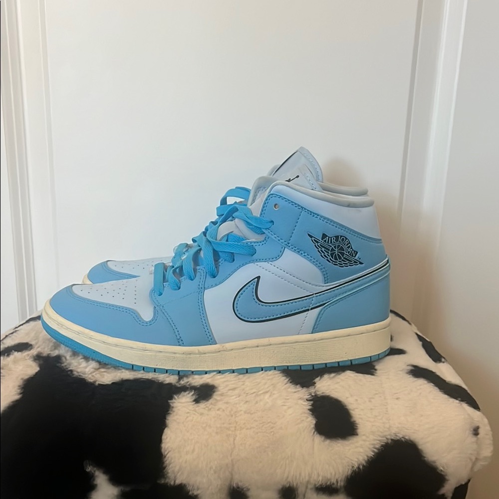 Jordan Women's Athletic Shoes - Light Blue and White